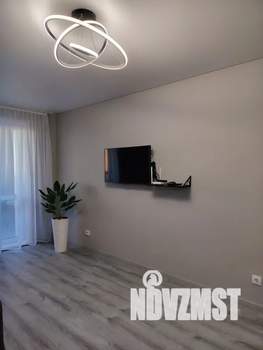 Студия квартира, посуточно, 33м2, 4/18 этаж