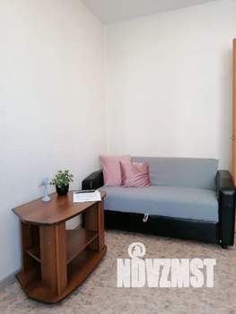 1-к квартира, посуточно, 42м2, 4/10 этаж