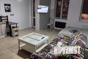 1-к квартира, посуточно, 42м2, 2/8 этаж