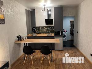 Студия квартира, посуточно, 28м2, 3/17 этаж