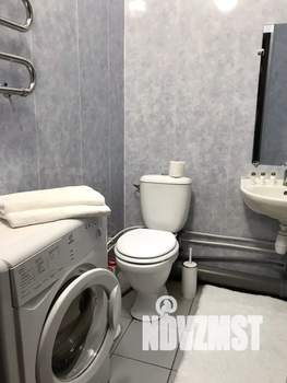 Студия квартира, посуточно, 40м2, 2/10 этаж