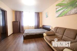 1-к квартира, посуточно, 42м2, 6/10 этаж