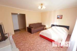 2-к квартира, посуточно, 71м2, 1/1 этаж