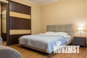 1-к квартира, посуточно, 42м2, 4/10 этаж