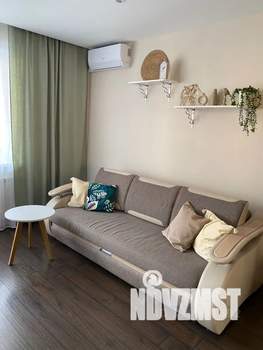 1-к квартира, посуточно, 38м2, 4/10 этаж