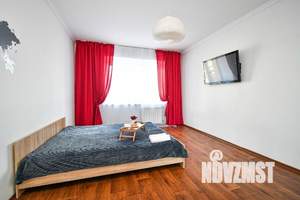 1-к квартира, посуточно, 42м2, 1/1 этаж