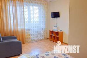 1-к квартира, посуточно, 38м2, 6/10 этаж