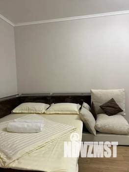 Студия квартира, посуточно, 30м2, 4/5 этаж