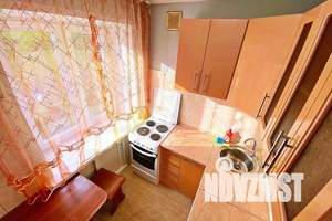 1-к квартира, посуточно, 35м2, 3/5 этаж