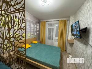 Студия квартира, посуточно, 35м2, 8/25 этаж