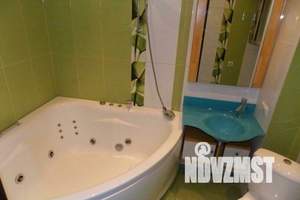 1-к квартира, посуточно, 42м2, 4/10 этаж