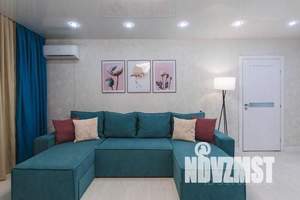 3-к квартира, посуточно, 72м2, 1/10 этаж