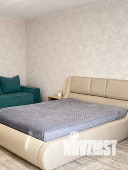 1-к квартира, посуточно, 50м2, 9/16 этаж