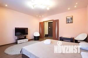 1-к квартира, посуточно, 38м2, 4/10 этаж