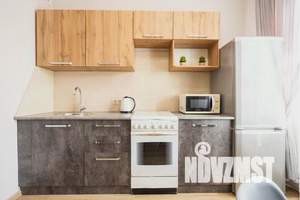 1-к квартира, посуточно, 38м2, 8/10 этаж