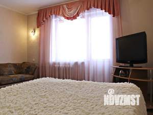 1-к квартира, посуточно, 38м2, 8/9 этаж