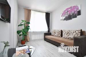 2-к квартира, посуточно, 50м2, 1/1 этаж