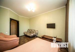 1-к квартира, посуточно, 38м2, 1/1 этаж