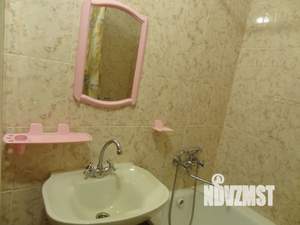 1-к квартира, посуточно, 42м2, 5/10 этаж