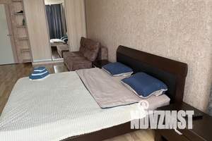 1-к квартира, посуточно, 49м2, 14/24 этаж