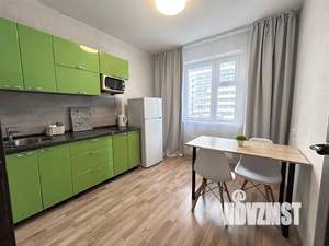 1-к квартира, посуточно, 38м2, 4/10 этаж