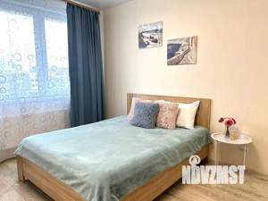 1-к квартира, посуточно, 35м2, 4/25 этаж