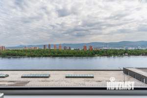 3-к квартира, посуточно, 75м2, 1/1 этаж