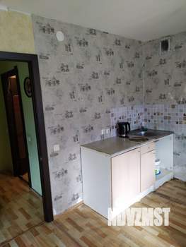 Студия квартира, на длительный срок, 37м2, 3/17 этаж