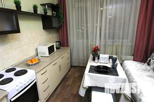 1-к квартира, посуточно, 42м2, 7/10 этаж