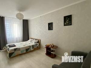 1-к квартира, посуточно, 42м2, 3/10 этаж