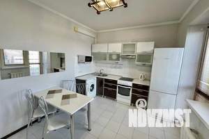 1-к квартира, посуточно, 44м2, 2/8 этаж