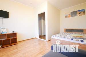 1-к квартира, посуточно, 38м2, 6/10 этаж