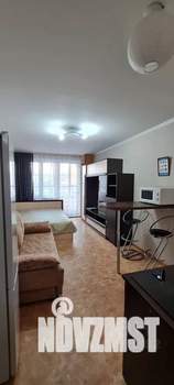 Студия квартира, посуточно, 28м2, 1/17 этаж