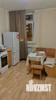 1-к квартира, посуточно, 36м2, 2/10 этаж