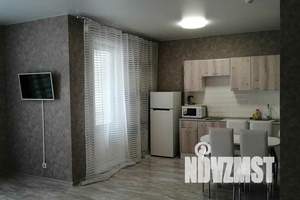 1-к квартира, посуточно, 32м2, 15/24 этаж