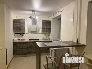 Студия квартира, посуточно, 40м2, 1/5 этаж