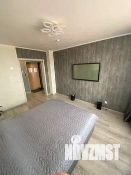 1-к квартира, посуточно, 38м2, 10/18 этаж