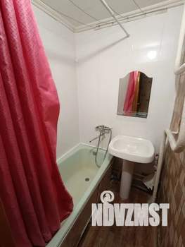 1-к квартира, посуточно, 32м2, 1/9 этаж