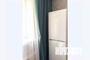 1-к квартира, посуточно, 40м2, 7/25 этаж