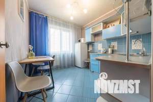 1-к квартира, посуточно, 42м2, 4/10 этаж