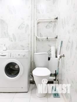 Студия квартира, посуточно, 35м2, 10/25 этаж