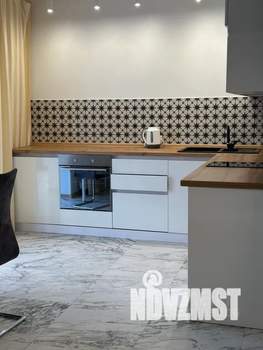 Студия квартира, посуточно, 39м2, 18/18 этаж