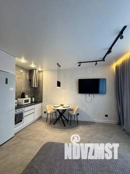 Студия квартира, посуточно, 32м2, 22/25 этаж