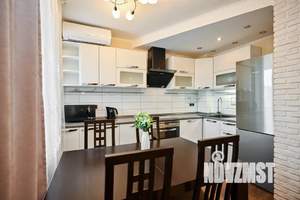 1-к квартира, посуточно, 49м2, 8/10 этаж