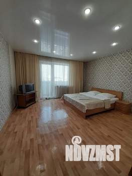 1-к квартира, посуточно, 32м2, 8/10 этаж