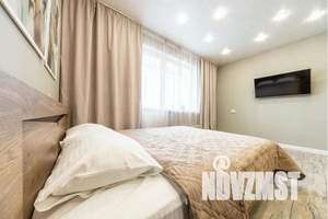 1-к квартира, посуточно, 43м2, 10/10 этаж
