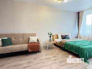 1-к квартира, посуточно, 36м2, 13/22 этаж