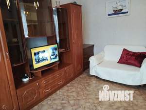 1-к квартира, посуточно, 38м2, 2/9 этаж