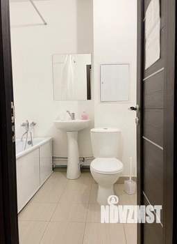 Студия квартира, посуточно, 35м2, 3/25 этаж