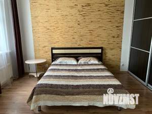 Студия квартира, посуточно, 42м2, 2/10 этаж